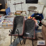 Lot of decorative wicker and metal sleighs