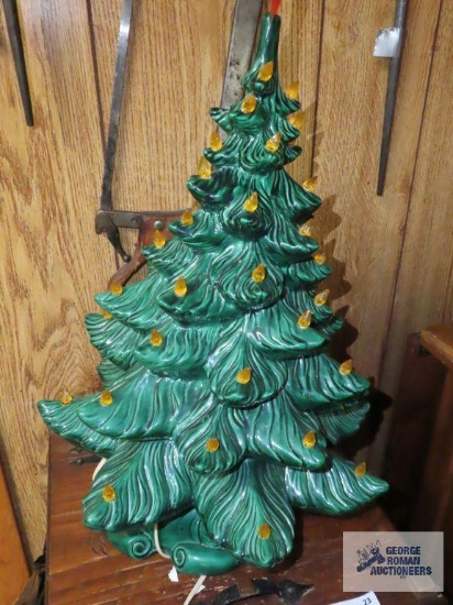 Lighted ceramic Christmas tree
