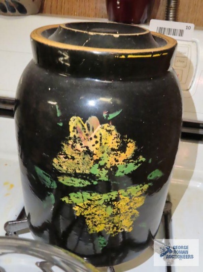 Vintage crock cookie jar, lid cracked