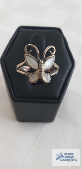 White stone butterfly shaped ring 2.6 G, marked 925