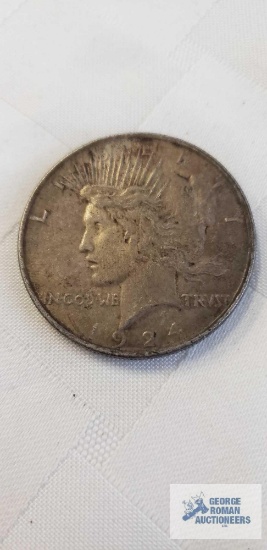 1924 Peace one dollar coin