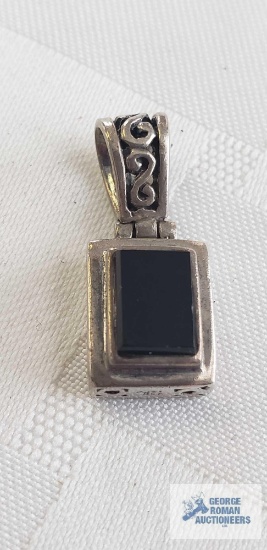 Bali style black onyx pendant 4.3 G, marked 925