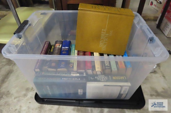 Leisure reading books in tote with lid