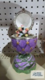 Decorative egg with floral inside musical box, plays Moonlight Sonata
