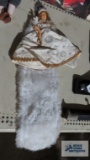 Queen Elizabeth doll, Hat and arm need repaired
