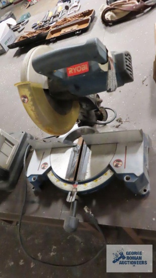 Ryobi 10-inch compound miter saw