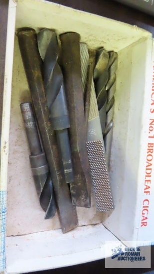 Heavy duty drill bits and chisels
