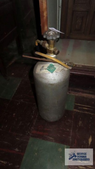 CO2 canister