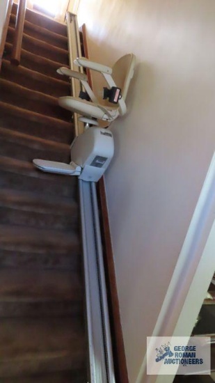 Electric stair lift. Please bring qualified and adequate help and tools to disassemble and remove.