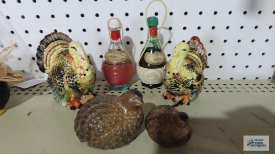 Ceramic mid-century Quail / Partridge hen, chick figurines and chanti castelvecchio wine bottle salt