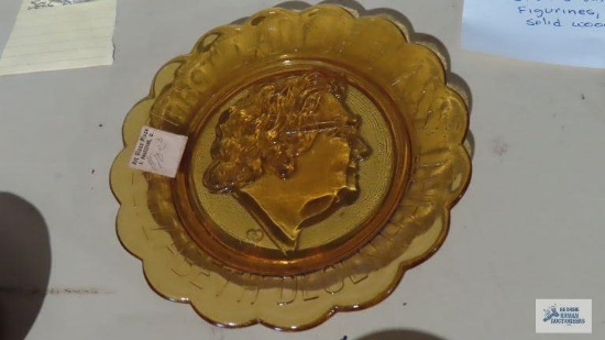 Elizabeth Degenhart first lady of glass amber glass plate