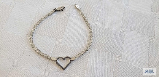 Silver colored heart bracelet, marked 925 Italy