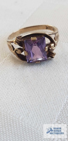 Purple gemstone ring, marked 10K