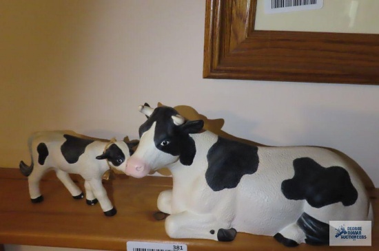Cow figurines