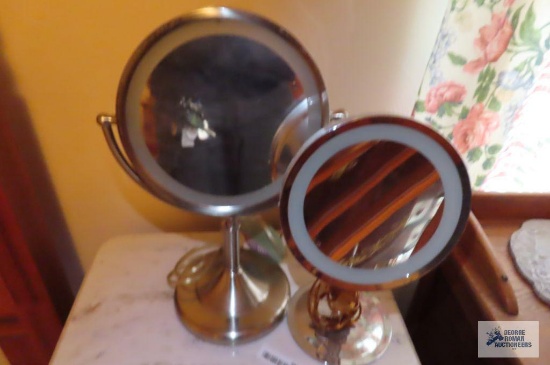 Magnifying mirrors