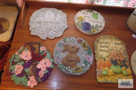 Decorative garden stones