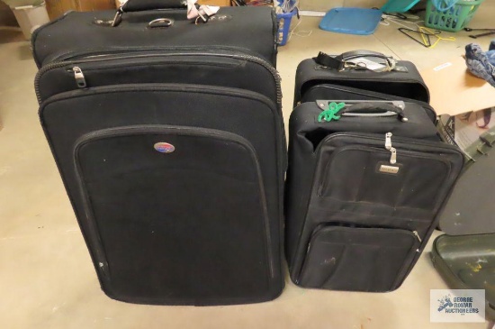 Set of American Tourister luggage