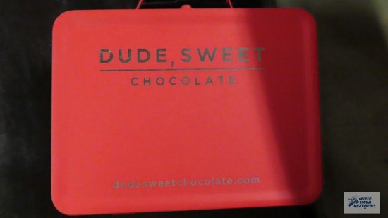 Dude, Sweet chocolate set