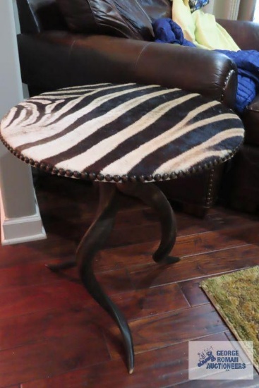 Antler base zebra top table