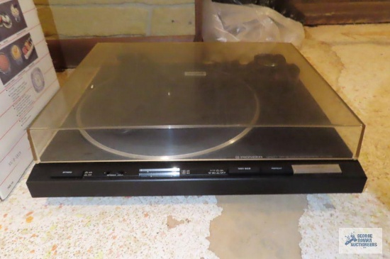 Pioneer direct drive full-automatic turntable, model PL-730