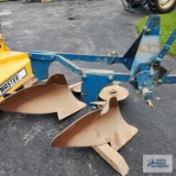 Ford, model 101, 2-bottom plow with extra discs