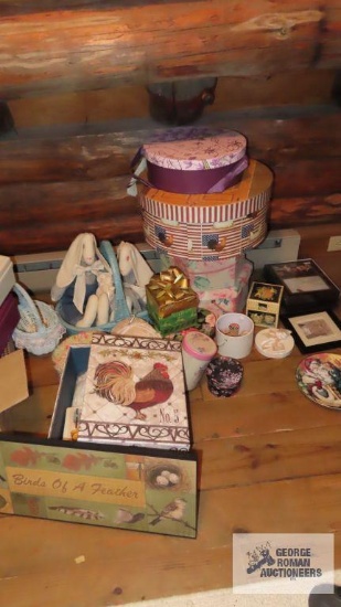 Decorative boxes, picture frames, rabbits in a basket, etc.