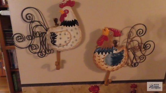Rooster wall hangings