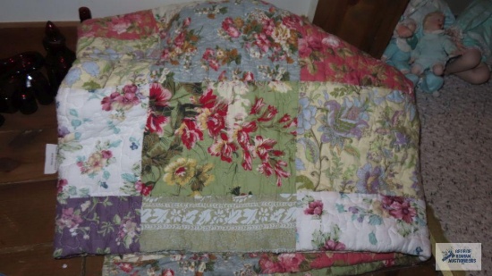 Floral day bed set