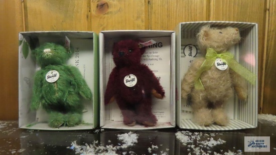 Three Steiff miniature bears
