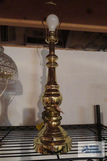 Brass lamp, no shade