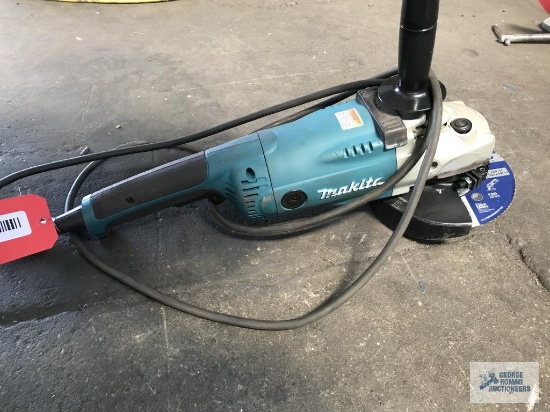 MAKITA GRINDER