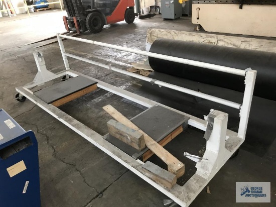MATERIAL CART, ROLLER MISSING
