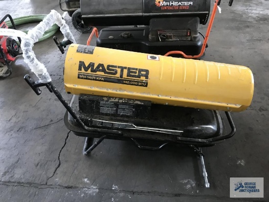 MASTER SPACE HEATER, NO WHEELS