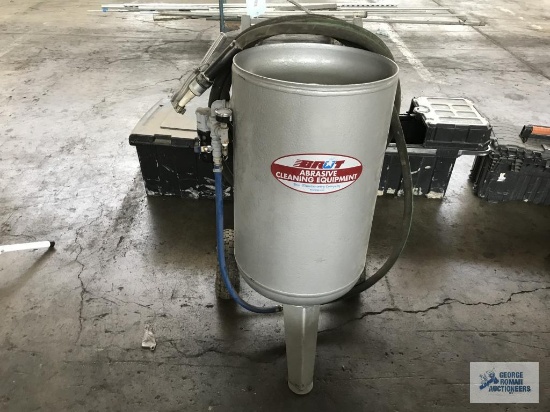 BRUTE SANDBLASTER