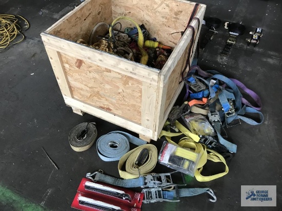 RATCHET STRAPS AND ROPES