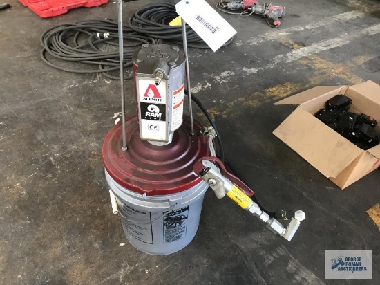 ALEMITE RAM PUMP