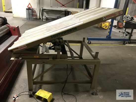 SOUTHWORTH ELECTRIC TABLE MODEL T2-45W