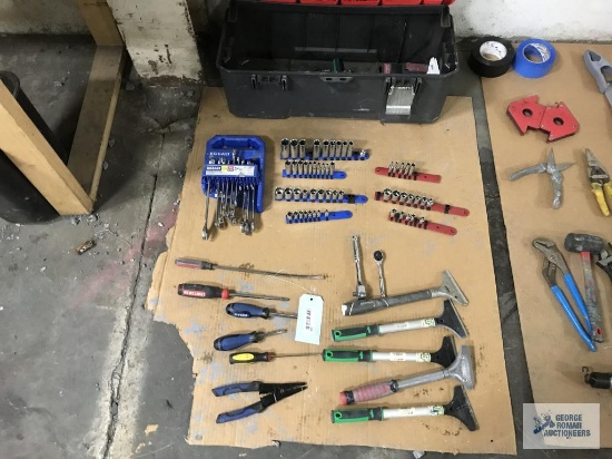 SOCKETS AND HAND TOOLS