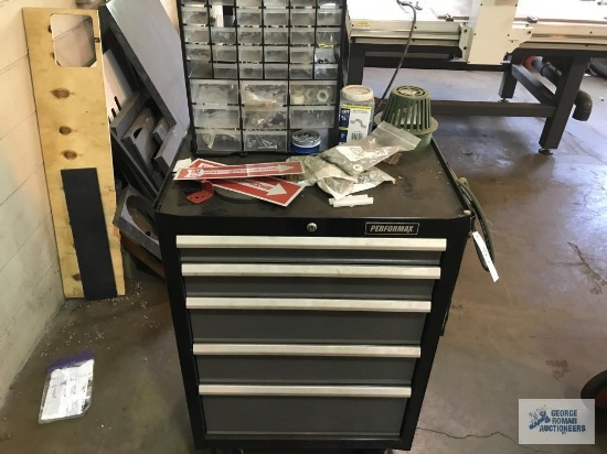 PERFORMAX 5 DRAWER TOOL CHEST ON WHEELS, CONTENTS AND SMALL PLASTIC PARTS BIN