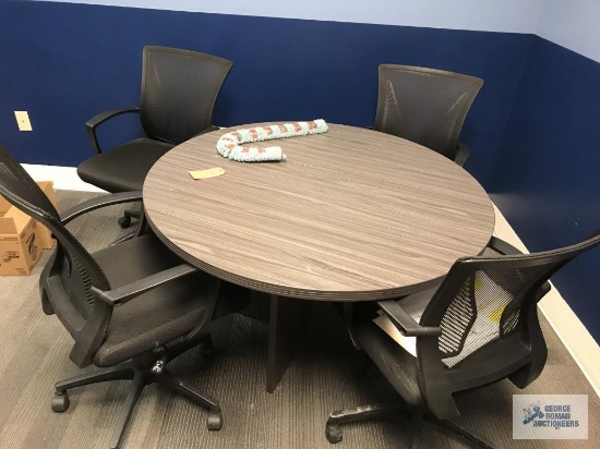 PEDESTAL TABLE AND FOUR CHAIRS