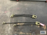 2 SMALL LIFTING CHAINS