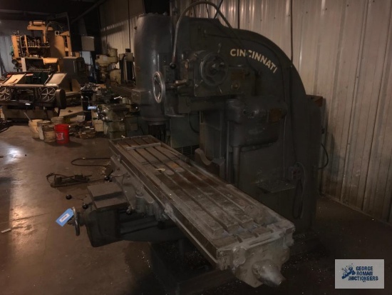 CINCINNATI MILLING MACHINE, #4