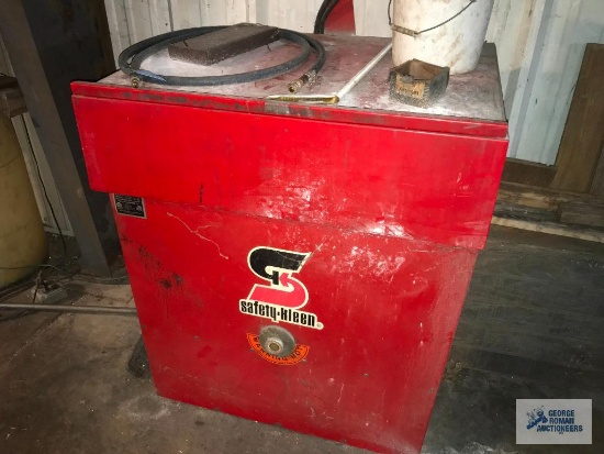 SAFETY KLEEN PARTS CLEANER