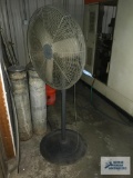 PEDESTAL FAN