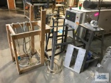 SCRAP, ADJUSTABLE STANDS, TABLE