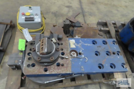 EXTRUDER CLAMPS 6" DAVIS - PUMP CLAMP