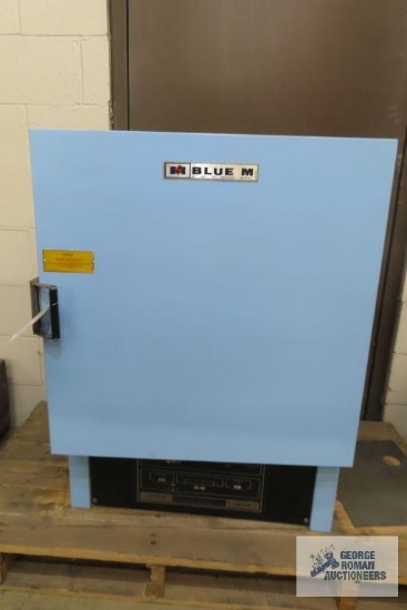 BLUE M OVEN, ELECTRIC, 482 DEGREES
