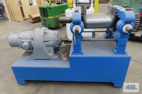 THROPP 8" x 16" MILL. 10 HP AC MOTOR.