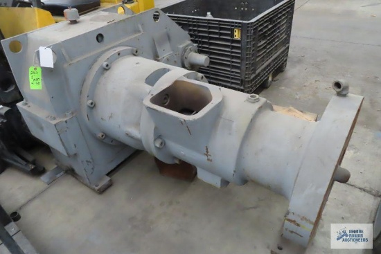 NRM 8" EXTRUDER. 4 to 1.