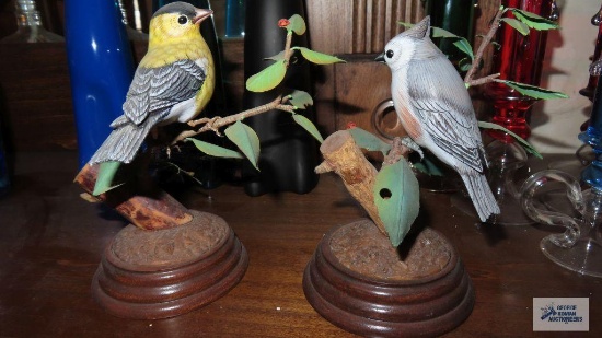 Two bird figurines